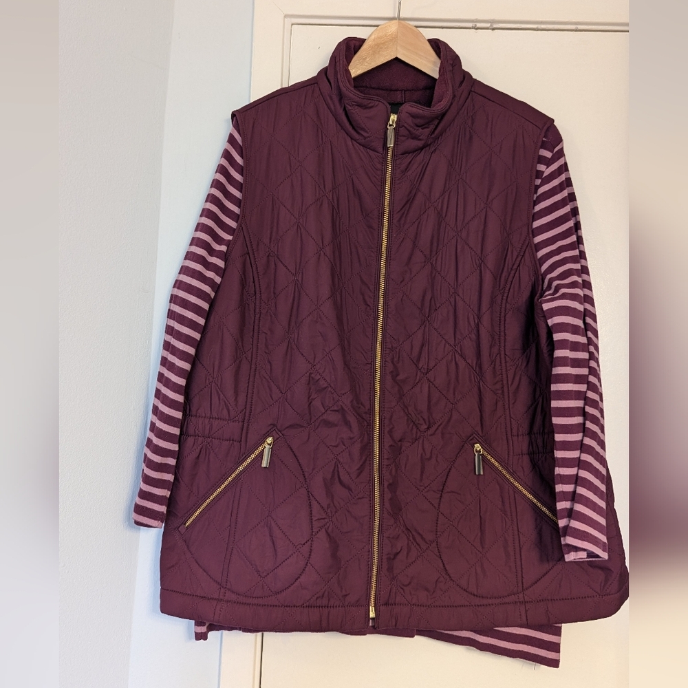 Talbots Vest Burgundy Purple Quilted Lightweight Full Zip Vest & Tee